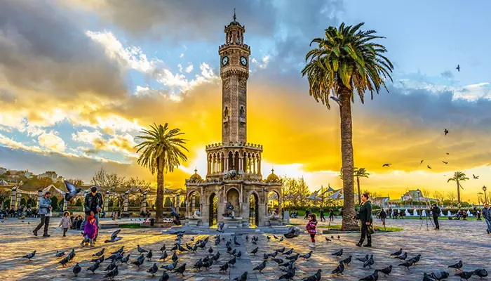 ازمیر کجاست؟ راهنمای جامع سفر به سومین شهر بزرگ ترکیه